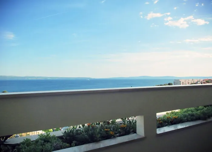 Grand View