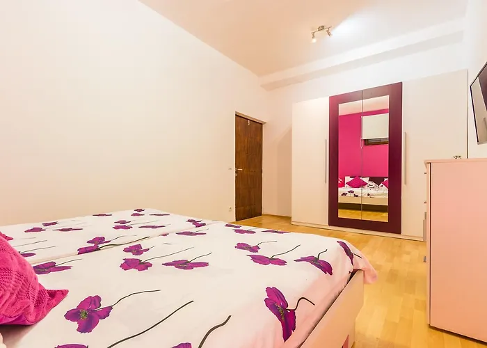 Apartment Grand View