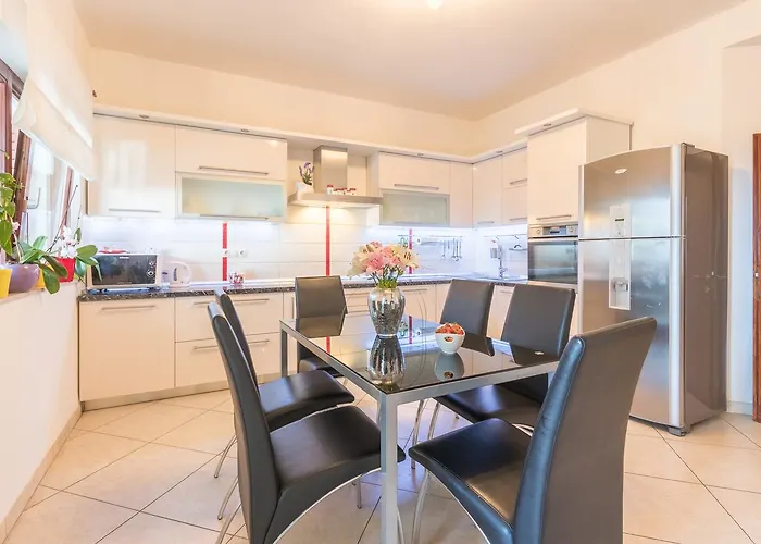 Grand View Apartment