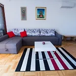 Grand View Split